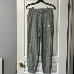 grey nike sweatpants